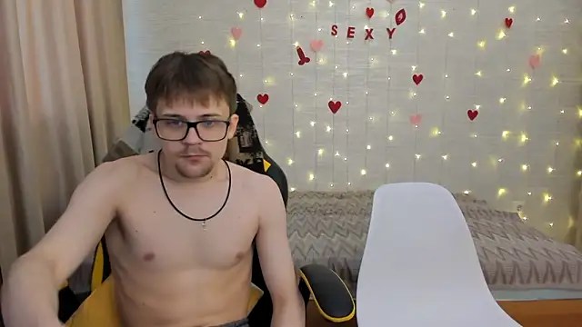 Snapshot of Tommy_and_Katie chatting on March 13, 2025, 10:05 am Tommy and Katie online show from March 13, 2025, 10:05 am