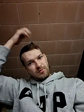 Papakyu96xh online show from February 7, 2026, 11:14 am