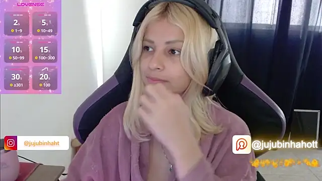 Snapshot of jujubinhahot chatting on October 21, 2025, 9:43 am jujubinhahot online show from October 21, 2025, 9:43 am