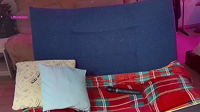 Snapshot of cutenessa chatting on January 5, 2025, 5:20 am cutenessa online show from January 5, 2025, 5:20 am