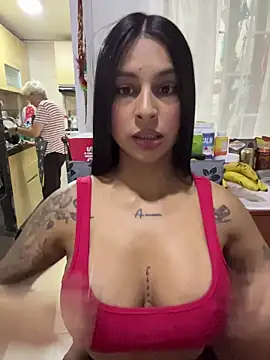 Snapshot of charlotte_stevenss_ chatting on May 18, 2026, 2:56 pm charlotte stevenss online show from May 18, 2026, 2:56 pm