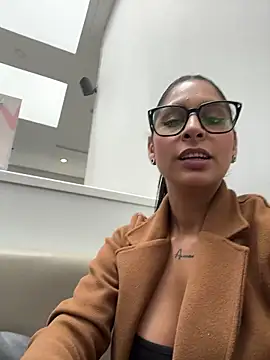 Snapshot of charlotte_stevenss_ chatting on May 20, 2026, 4:46 pm charlotte stevenss online show from May 20, 2026, 4:46 pm