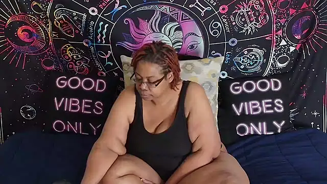 RenaeCumsAlot69 online show from June 11, 2026, 8:07 pm
