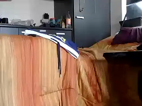 OSIRlS online show from February 12, 2025, 5:37 am