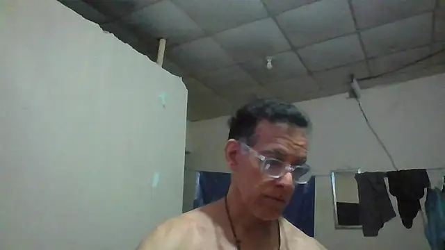 CaptainFox online show from June 5, 2026, 12:39 am