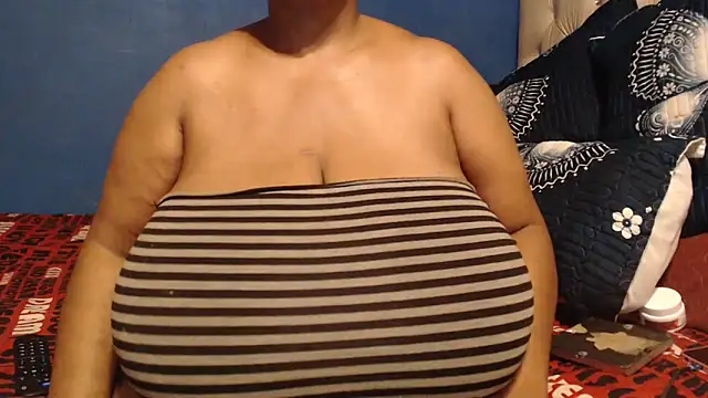 CUTEFIRMMELONSS online show from March 21, 2026, 3:55 am