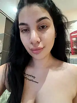 Snapshot of Samira30 chatting on March 15, 2025, 8:26 am Samira30 online show from March 15, 2025, 8:26 am