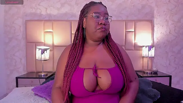 Snapshot of Darnellqueen chatting on January 14, 2025, 4:04 am Darnellqueen online show from January 14, 2025, 4:04 am