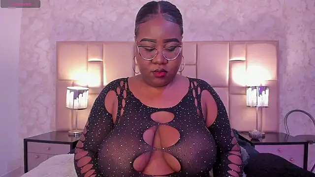 Snapshot of Darnellqueen chatting on January 27, 2025, 3:47 am Darnellqueen online show from January 27, 2025, 3:47 am