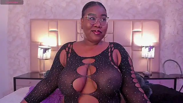 Snapshot of Darnellqueen chatting on January 27, 2025, 6:52 am Darnellqueen online show from January 27, 2025, 6:52 am