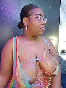 Snapshot of Darnellqueen chatting on October 10, 2025, 3:49 am Darnellqueen online show from October 10, 2025, 3:49 am