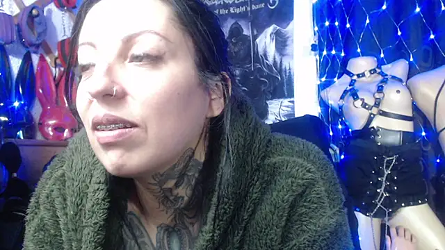 Snapshot of Astartexxx chatting on January 15, 2025, 6:01 am Astartexxx online show from January 15, 2025, 6:01 am