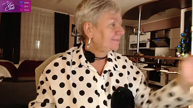 roxana brooks online show from December 29, 2024, 4:40 pm