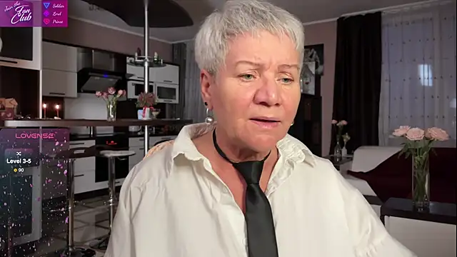 roxana brooks online show from March 5, 2025, 4:02 pm