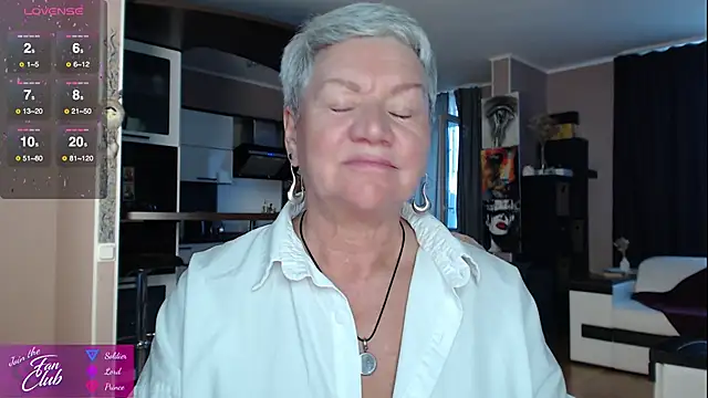 roxana brooks online show from September 23, 2025, 2:42 pm