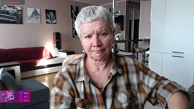 Snapshot of roxana_brooks chatting on February 21, 2026, 12:28 pm roxana brooks online show from February 21, 2026, 12:28 pm