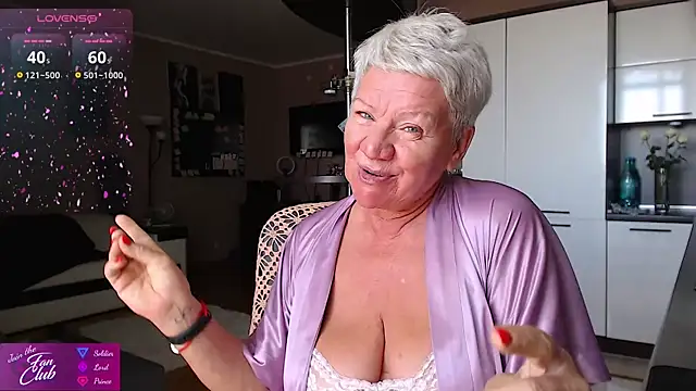 roxana brooks online show from July 18, 2026, 6:06 am
