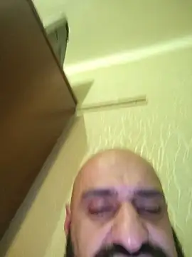 Snapshot of Azersayt chatting on May 17, 2026, 3:52 pm Azersayt online show from May 17, 2026, 3:52 pm