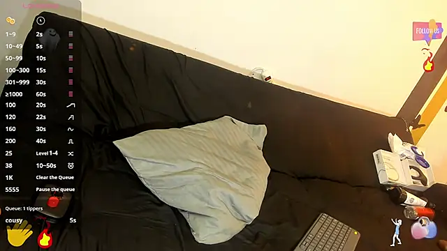 LunaGudi online show from March 4, 2025, 5:13 pm