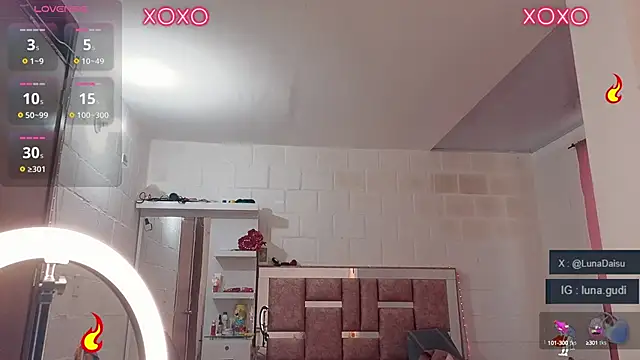 LunaGudi online show from October 6, 2025, 11:51 am