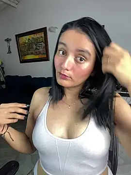 Lucia-Candy online show from March 21, 2025, 1:13 am