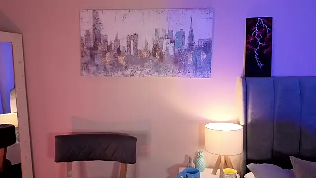 MiaFranklyn online show from October 4, 2025, 2:26 pm