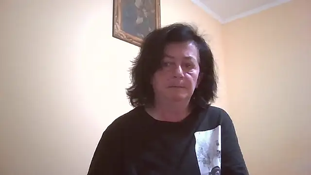 GypsiQueen2 online show from May 7, 2026, 6:46 pm