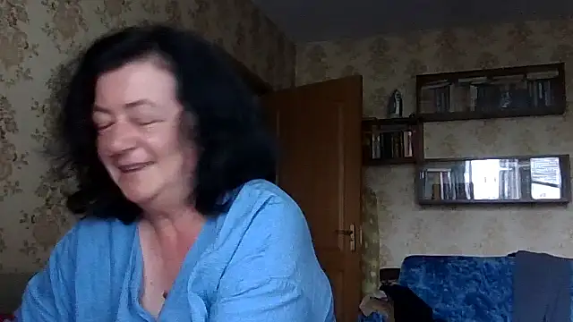 GypsiQueen2 online show from July 19, 2026, 8:07 am
