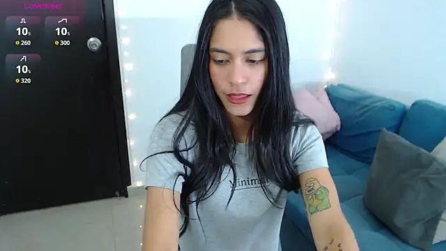 imSophia online show from September 14, 2025, 9:03 pm