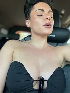 LukeLouHarvey online show from March 2, 2026, 4:36 am