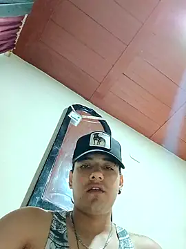 Snapshot of Triplex_Coolness chatting on September 12, 2025, 6:02 am Triplex Coolness online show from September 12, 2025, 6:02 am