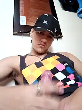 Snapshot of Triplex_Coolness chatting on September 13, 2025, 3:34 pm Triplex Coolness online show from September 13, 2025, 3:34 pm