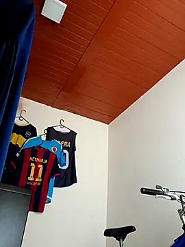 Snapshot of Triplex_Coolness chatting on September 15, 2025, 4:40 pm Triplex Coolness online show from September 15, 2025, 4:40 pm