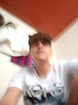 Snapshot of Triplex_Coolness chatting on September 20, 2025, 7:15 pm Triplex Coolness online show from September 20, 2025, 7:15 pm