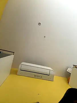 Snapshot of juniiorre chatting on October 3, 2025, 12:57 pm juniiorre online show from October 3, 2025, 12:57 pm