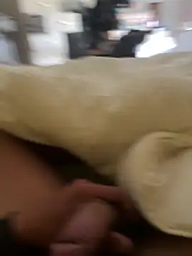 juniiorre online show from March 11, 2026, 10:32 am