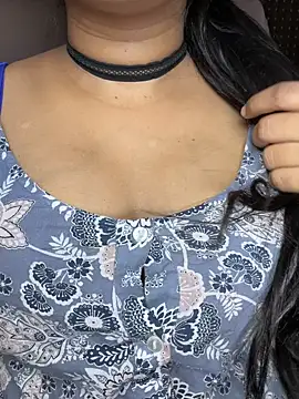 SCHOOL Girl 0 online show from September 24, 2025, 5:05 pm