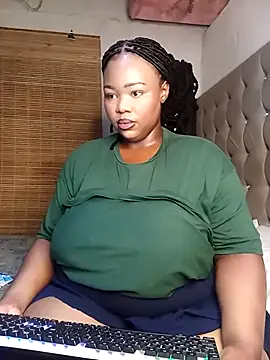 Snapshot of Aaaliyah445 chatting on October 28, 2025, 1:31 am Aaaliyah445 online show from October 28, 2025, 1:31 am