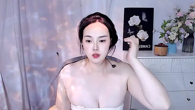 Snapshot of SHY-_-girl chatting on July 9, 2026, 12:53 pm SHY- -girl online show from July 9, 2026, 12:53 pm