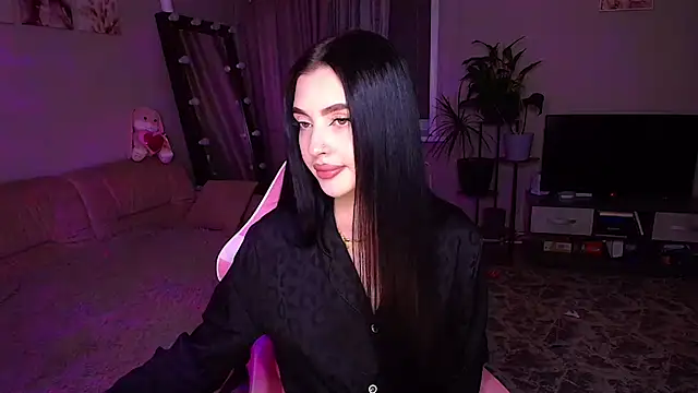   Malika   online show from December 19, 2025, 5:20 pm