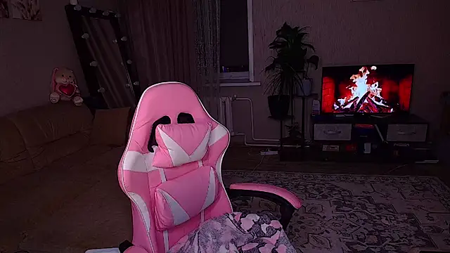   Malika   online show from March 28, 2026, 1:54 pm