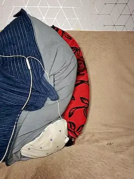 Texanguy01 online show from November 28, 2025, 2:09 pm