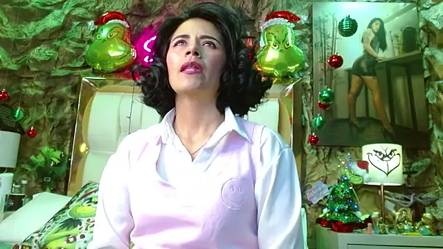 Snapshot of sharoon_cheerry chatting on December 21, 2024, 8:00 pm sharoon cheerry online show from December 21, 2024, 8:00 pm