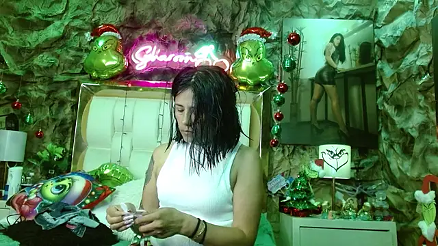 Snapshot of sharoon_cheerry chatting on January 4, 2025, 6:09 pm sharoon cheerry online show from January 4, 2025, 6:09 pm