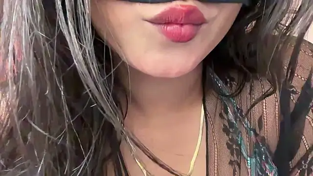 Hottie ishuu online show from January 17, 2026, 6:22 pm