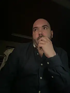 Snapshot of Ju_rine007 chatting on December 25, 2024, 6:31 am Ju rine007 online show from December 25, 2024, 6:31 am