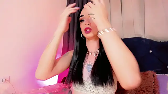 lesly xx online show from June 17, 2026, 3:31 am