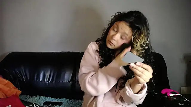 Hathorlove online show from November 8, 2025, 10:08 pm