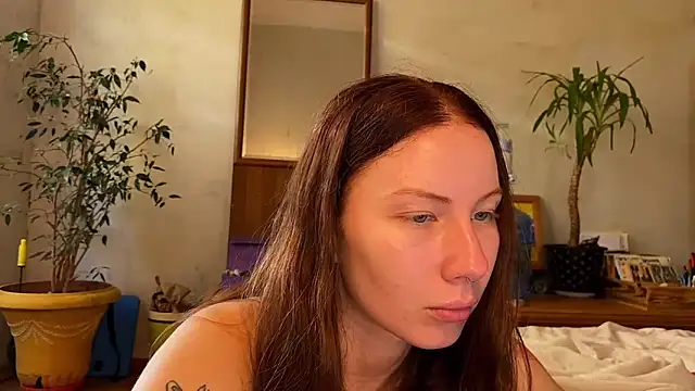 Snapshot of elfess chatting on October 9, 2025, 7:28 am elfess online show from October 9, 2025, 7:28 am