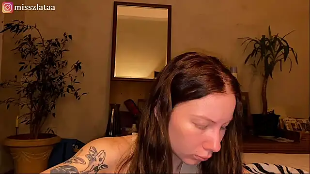 Snapshot of elfess chatting on November 13, 2025, 5:06 am elfess online show from November 13, 2025, 5:06 am